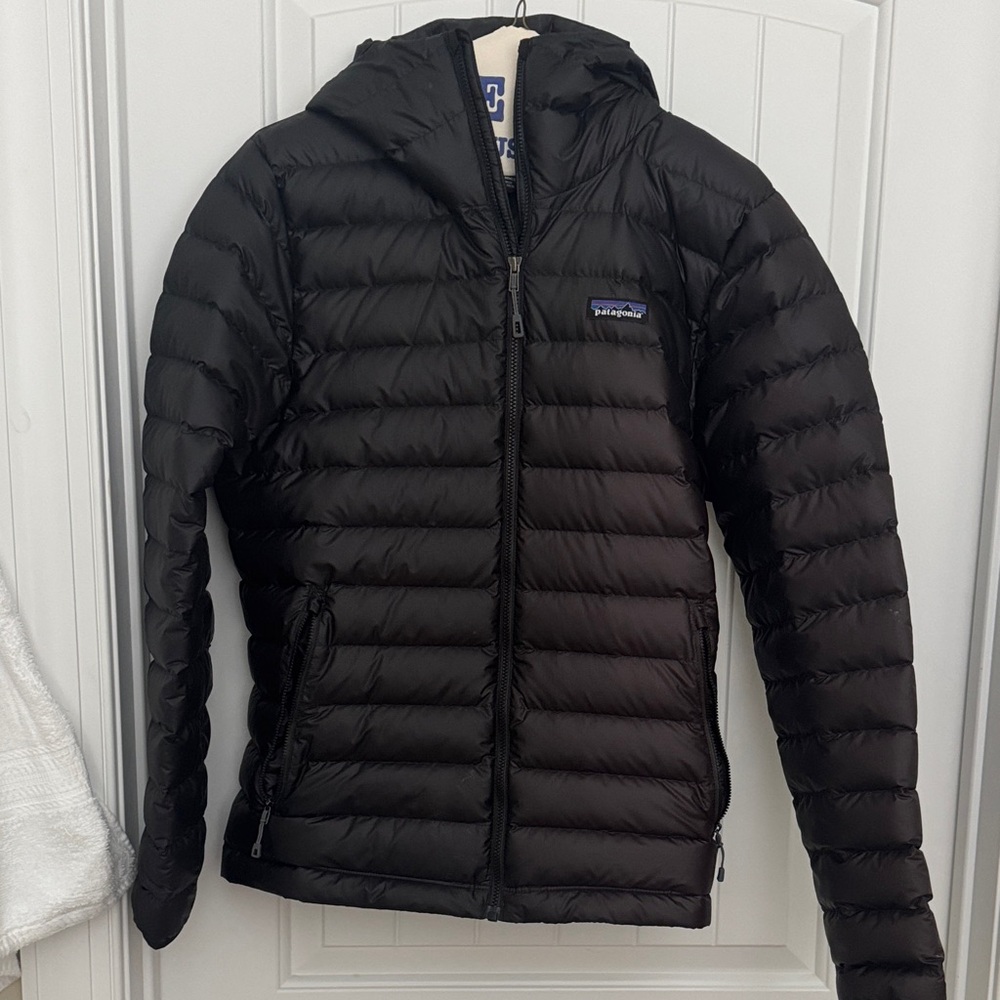 Patagonia Black Hooded Puffer Jacket